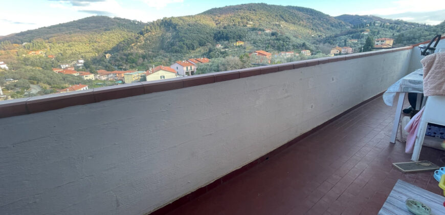 Pugliola di Lerici(SP) – 3,5 vani con grande balconata panoramica, cantina e posto auto