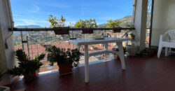 Prima collina est – Panoramico moderno 5v con balconate vivibili, box auto e cantina