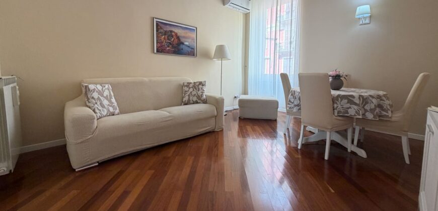 Centro storico – pregiata rifinitura, 4 vani con balcone