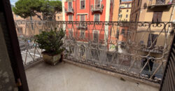 Centro storico – pregiata rifinitura, 4 vani con balcone