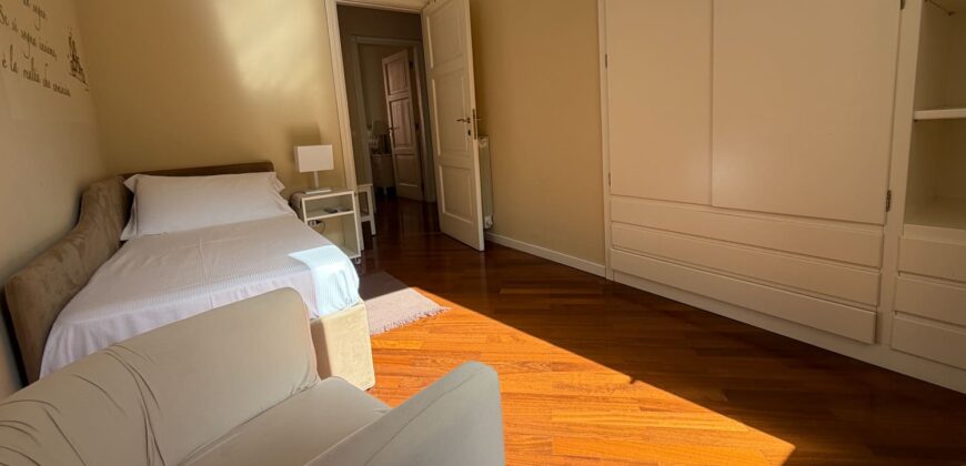 Centro storico – pregiata rifinitura, 4 vani con balcone
