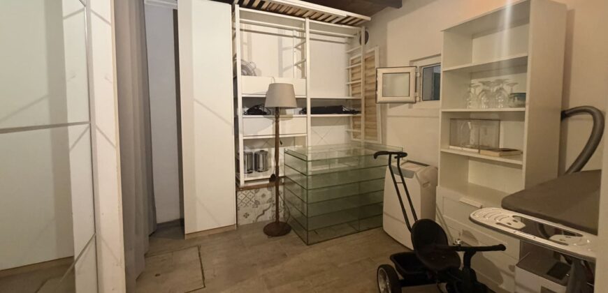 Centro storico – ampio e suggestivo 2,5 vani a destinazione ricettiva