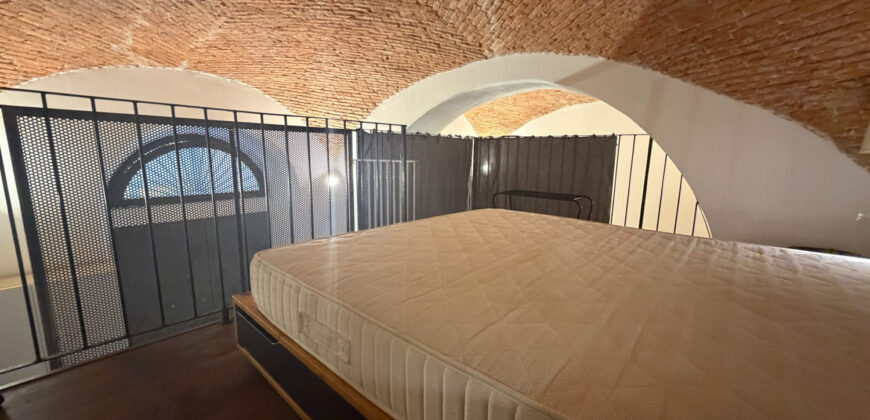 Centro storico – ampio e suggestivo 2,5 vani a destinazione ricettiva