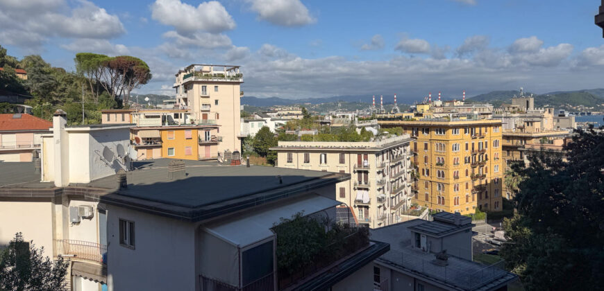 Colli – elegante 6 vani in bel palazzo primi ‘900