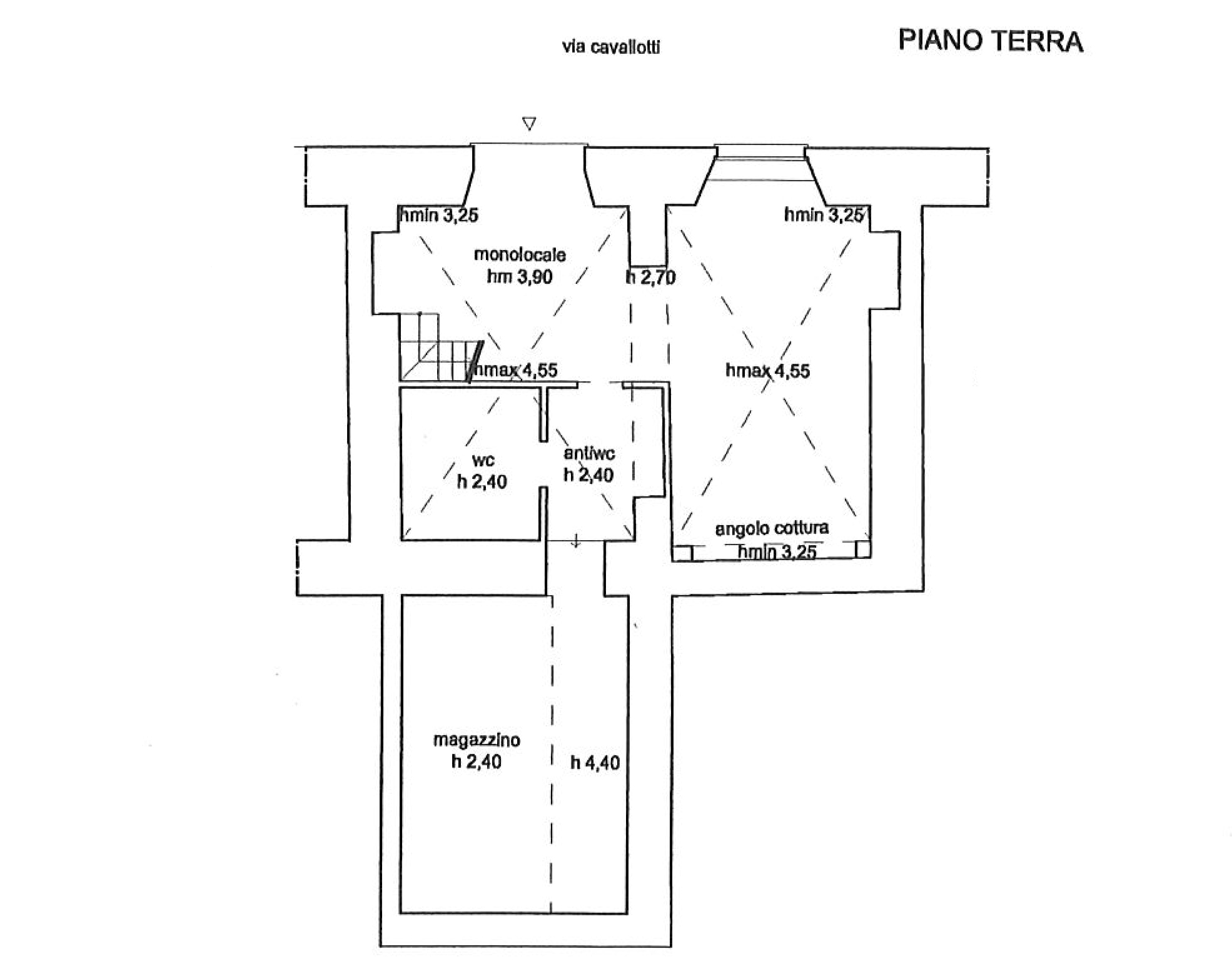 Centro storico – ampio e suggestivo 2,5 vani a destinazione ricettiva