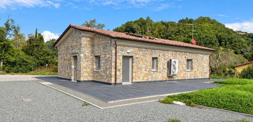 Ressora di Arcola – pregiata indipendente 4 vani con ampio terreno