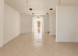 Via Prione – fondo commerciale di 70 mq. con bagno e corte