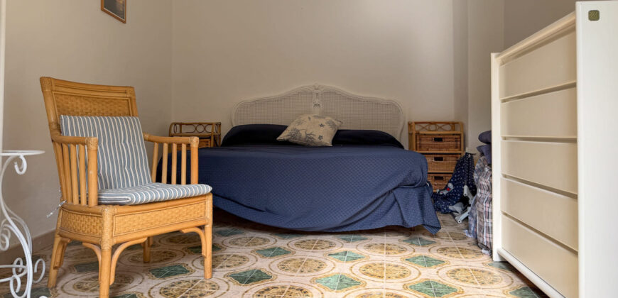 5 terre – Riomaggiore – ampio trilocale con terrazza vivibile