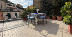 5 terre – Riomaggiore – ampio trilocale con terrazza vivibile