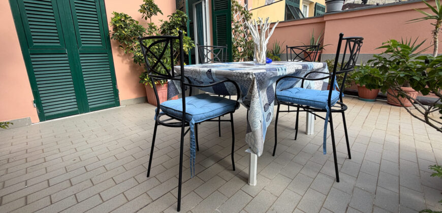 5 terre – Riomaggiore – ampio trilocale con terrazza vivibile